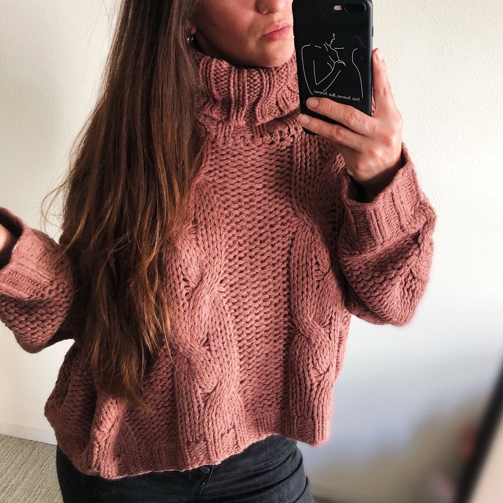 Last 1️⃣ SWEATER | TURTLENECK KNIT CABLE SWEATER - Picture 5 of 7